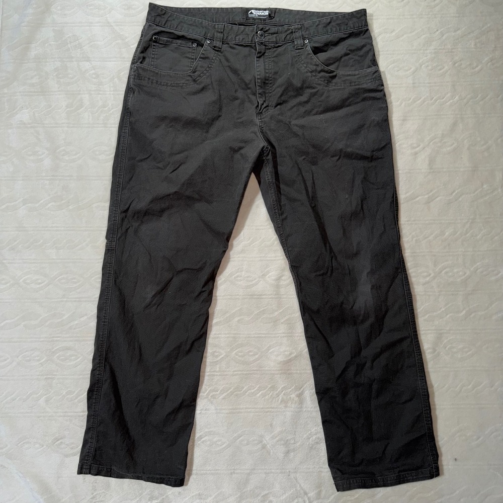 Mountain khaki 38x30 pants